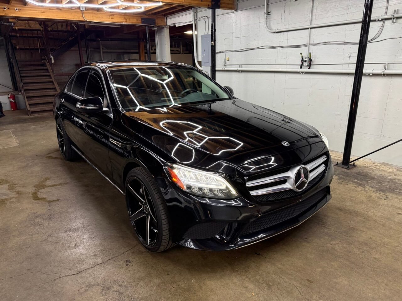 2019 Mercedes-Benz C300 4Matic — foto 2