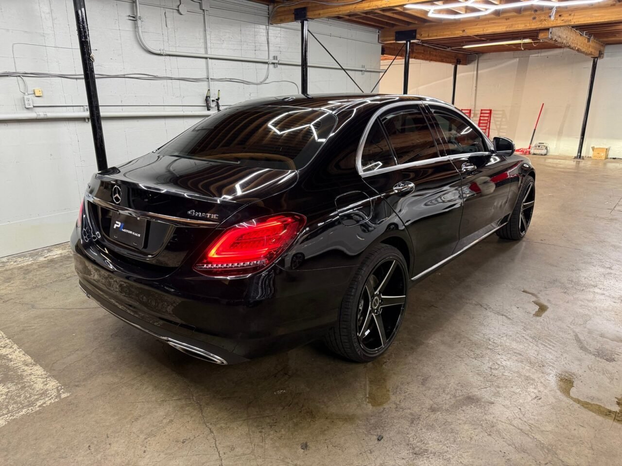 2019 Mercedes-Benz C300 4Matic — foto 5