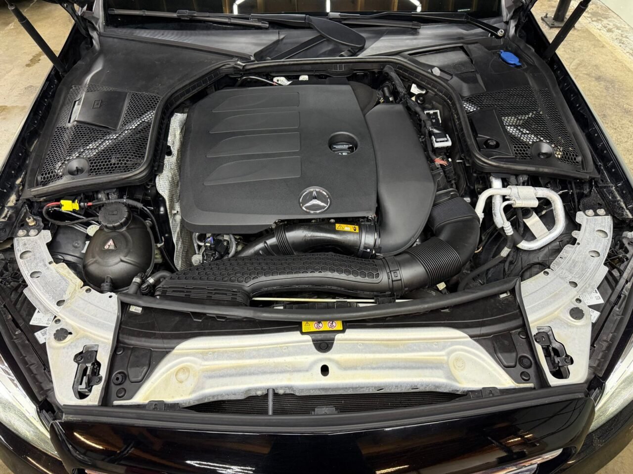 2019 Mercedes-Benz C300 4Matic — foto 6